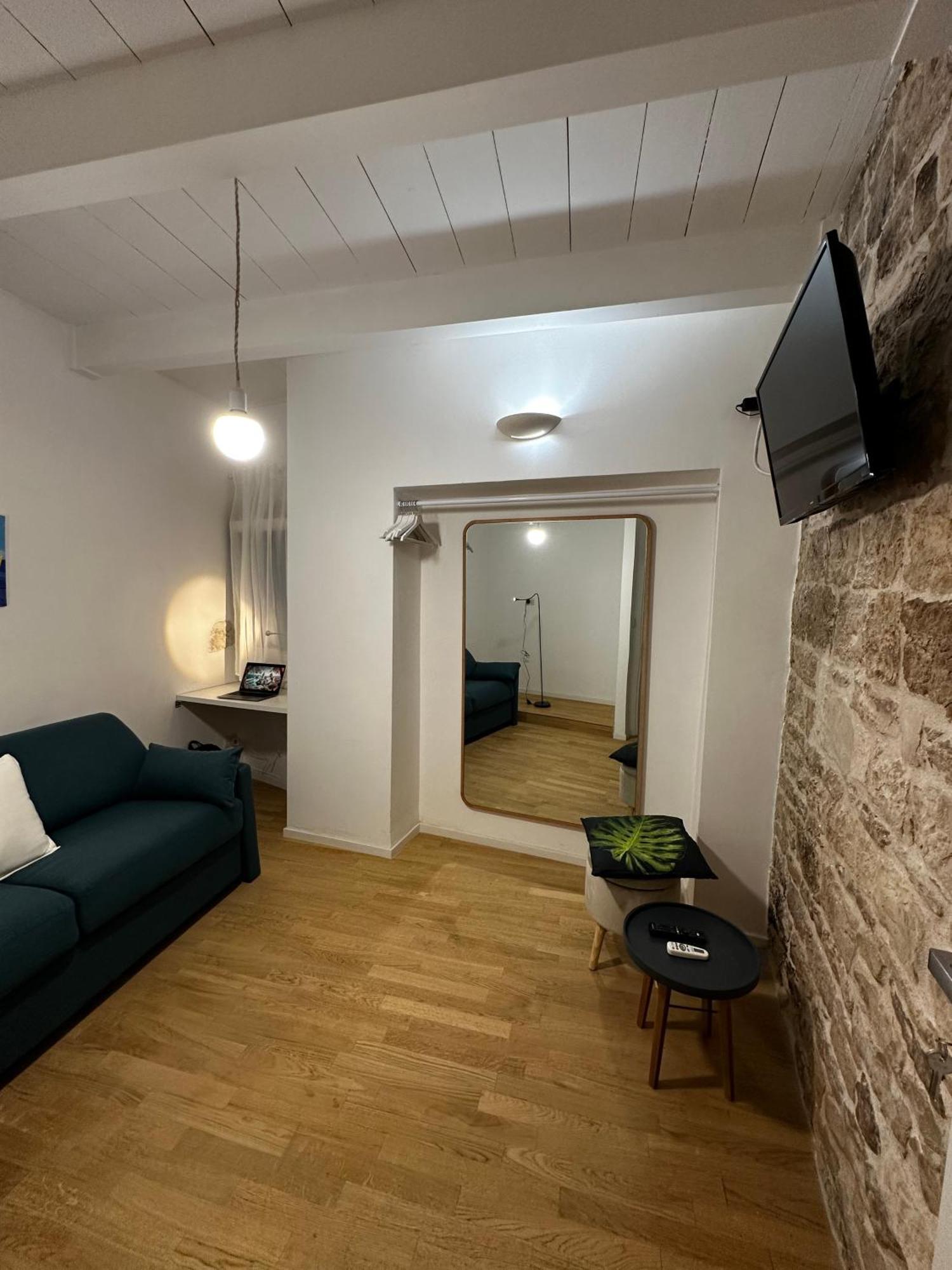 Dimora Storica La Torretta Apartment Bari